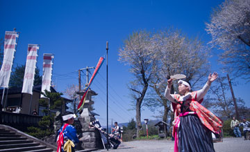 南部神社奉納